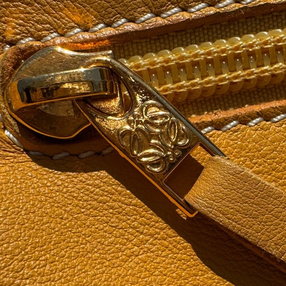 Authentic Loewe Anton Sling Bag - Picture 6 of 17